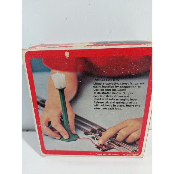 Lionel 6-2170 Train O/27 Gauge Model Railroad 3 Operating Street Lamps w/Box - Picture 6 of 6